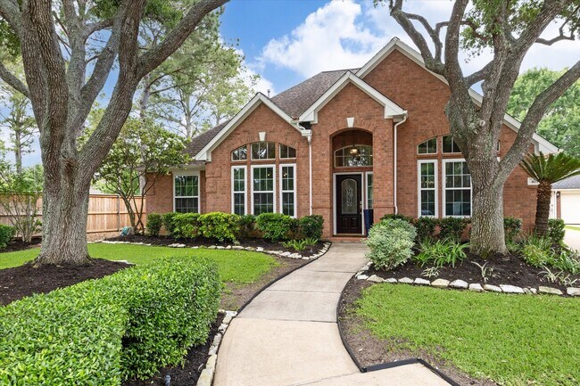 Foto del edificio - 403 Airybrook Ln