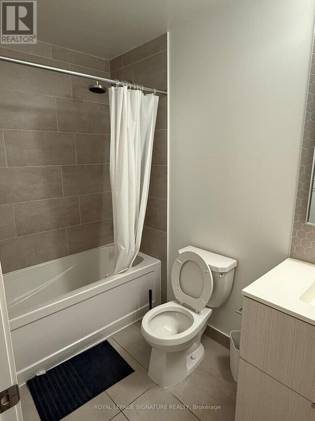 Building Photo - 2520 Eglinton Ave W