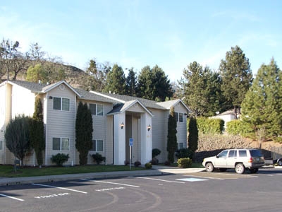 Foto del edificio - Warewood Village Apartments