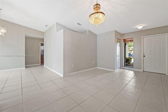 Foto del edificio - 6654 NW 173rd Ln