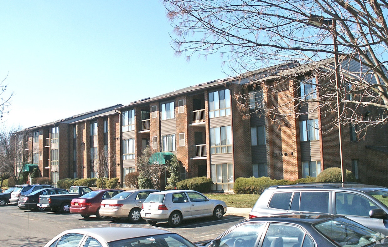 Mallard Cove Apartments in Derwood, MD