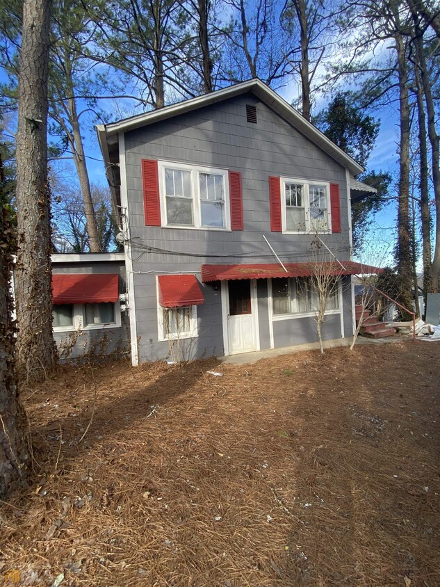 Primary Photo - 6 Merriam St