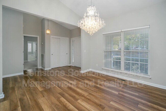 Foto del edificio - 1112 Hudson Ln