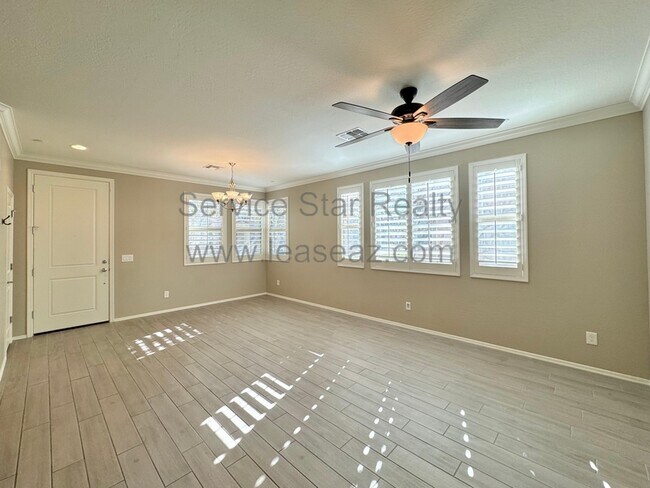 Foto del edificio - 14870 W Encanto Blvd