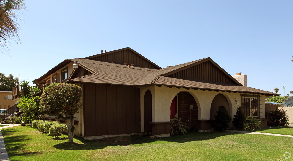 Primary Photo - 2041 S Jetty Dr