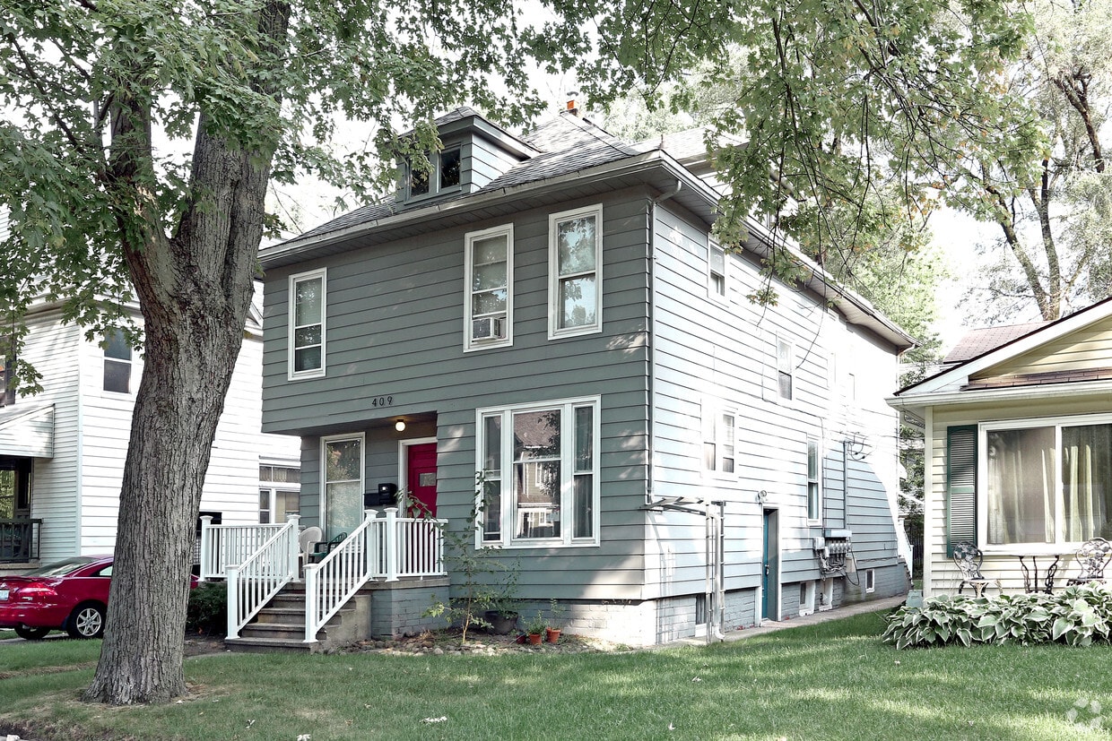 Building Photo - 409 E Sixth St
