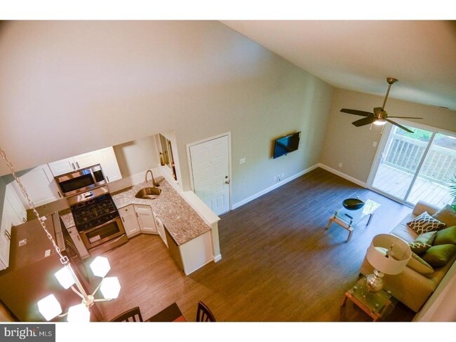Building Photo - 1094 Tristram Cir