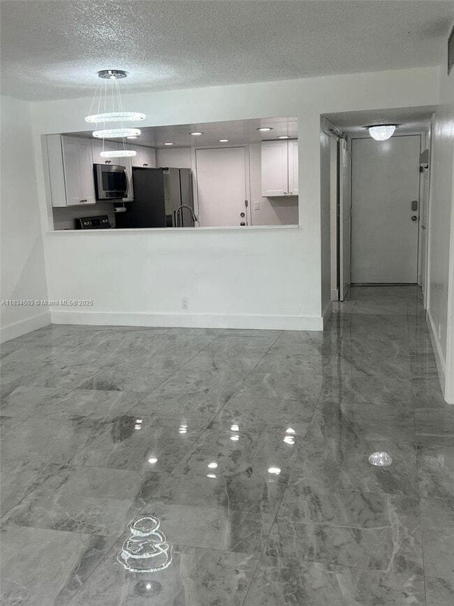 Building Photo - 406 NW 68th Ave