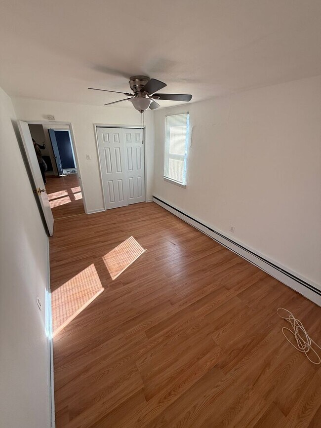 Foto del edificio - 6720 Rising Sun Ave