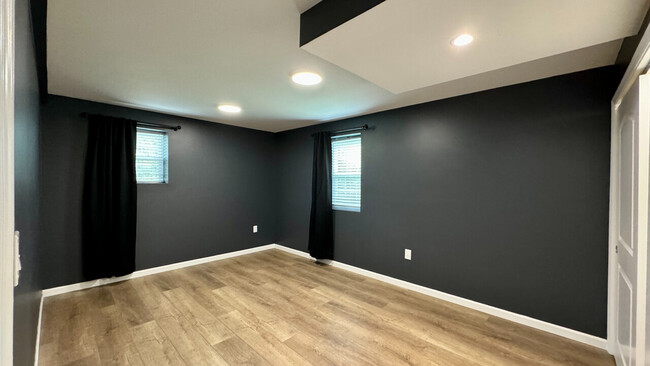 Building Photo - 4313 Katie Kim Ln Apt B