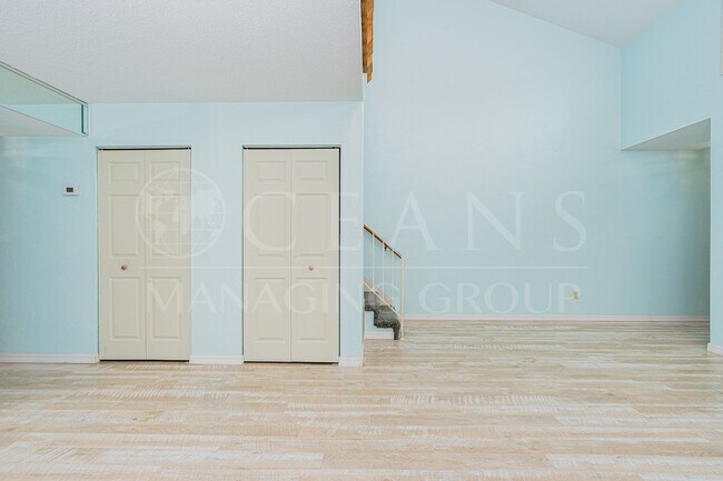 Building Photo - Beachside Townhome in Ormond