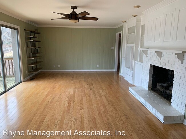Building Photo - 4 br, 3 bath House - 4407 Laurel Hills Road