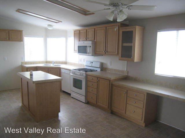 Building Photo - 413 Hazelton St