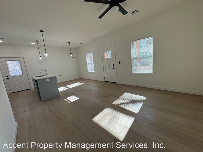 Building Photo - 2 br, 2 bath House - 2733 East Admiral Court