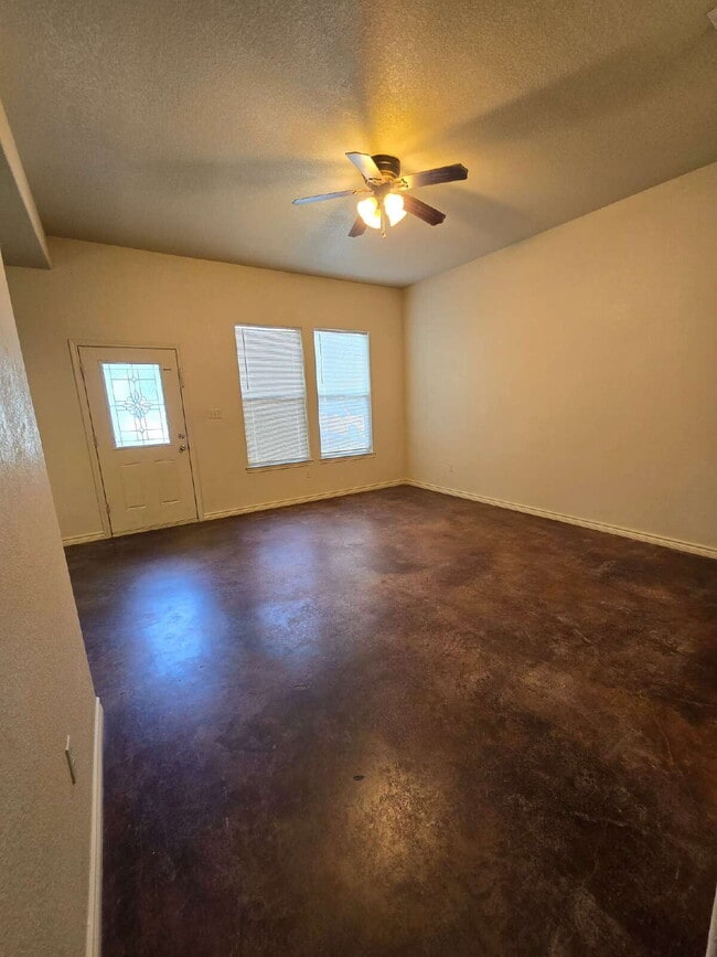 Building Photo - 3705 Mandy Dr