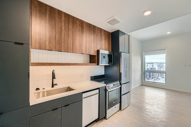 2059 19th St - Web Quality - 009 - 30 Studio 5 804 - Mercer at Union Station Apartments