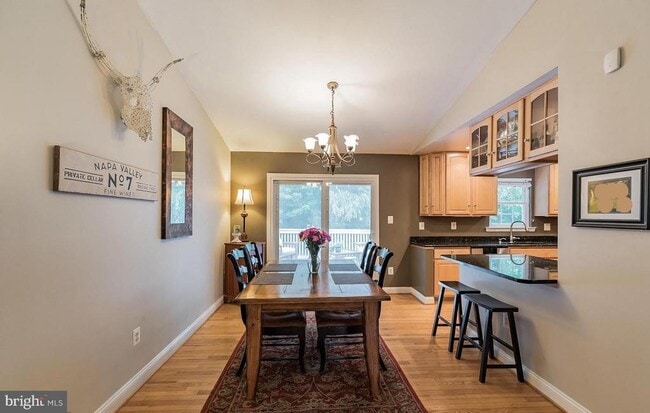 Building Photo - 4711 Marymead Dr