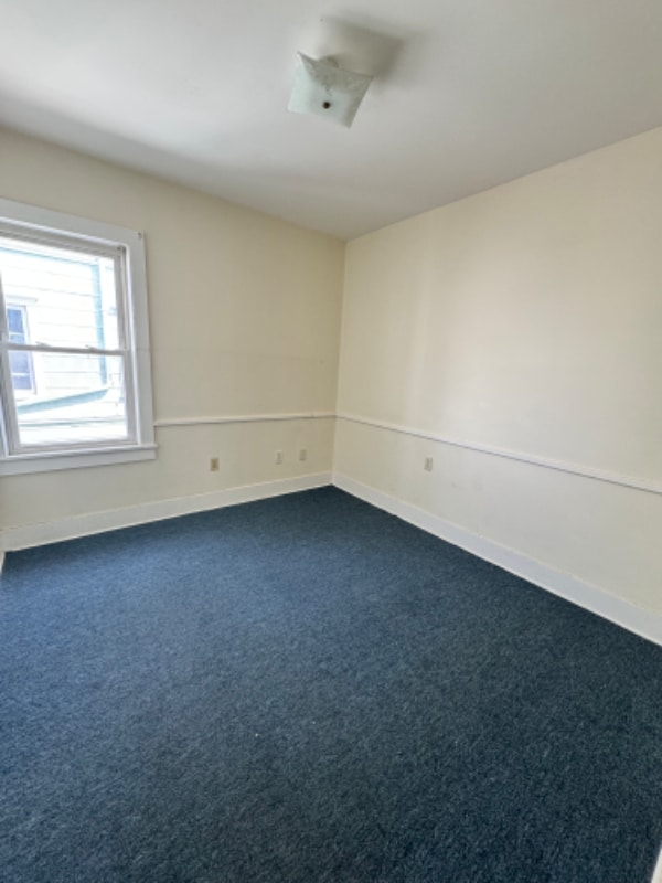 43 Hemlock St Unit 2, New Bedford, MA 02740 Room for Rent in New