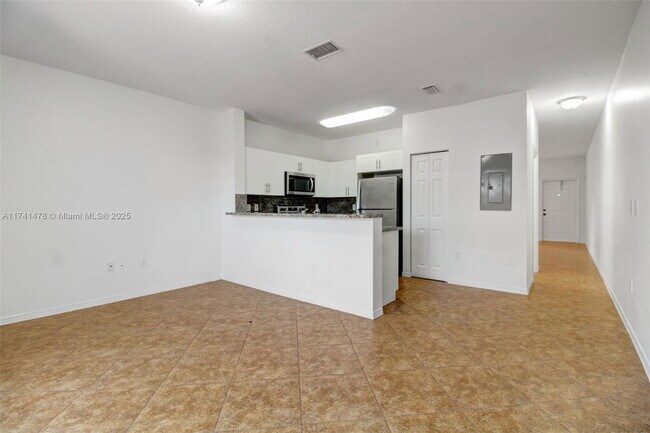 Foto del edificio - 2215 SE 25th Ave