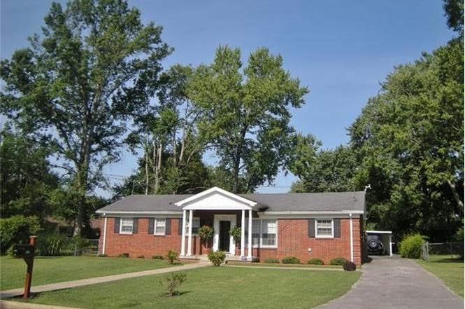 Primary Photo - 922 Kay St