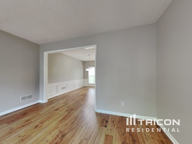 Foto del edificio - 2335 Black Rock Dr