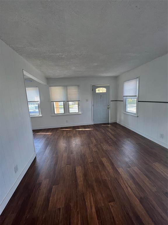 Building Photo - 1613 Kildare Ave
