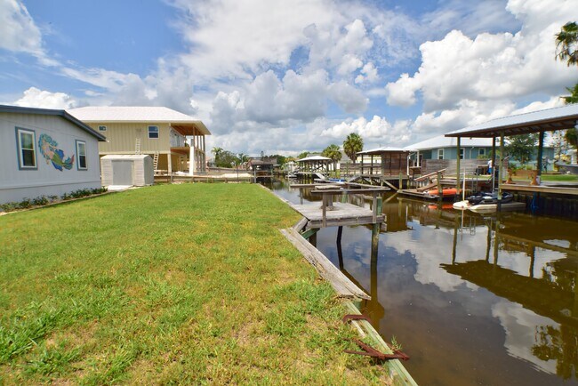 Building Photo - 226 Treasure Beach Rd