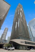 Building Photo - 225 N Columbus Dr