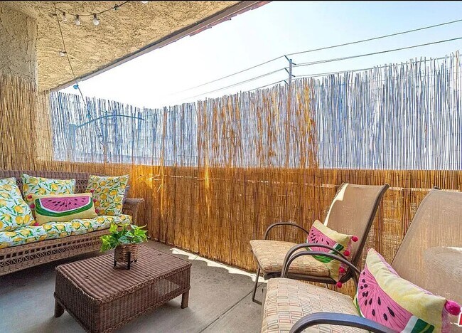 Balcón privado - 4727 W 147th St