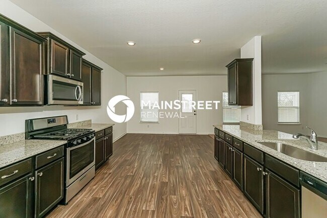 Foto del edificio - 4 Bedroom Pet-Friendly Home in New Braunfe...