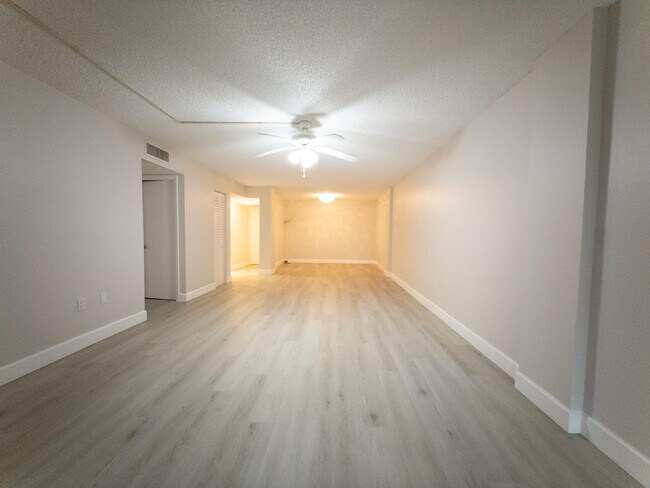 Foto del edificio - 2800 N 46th Ave