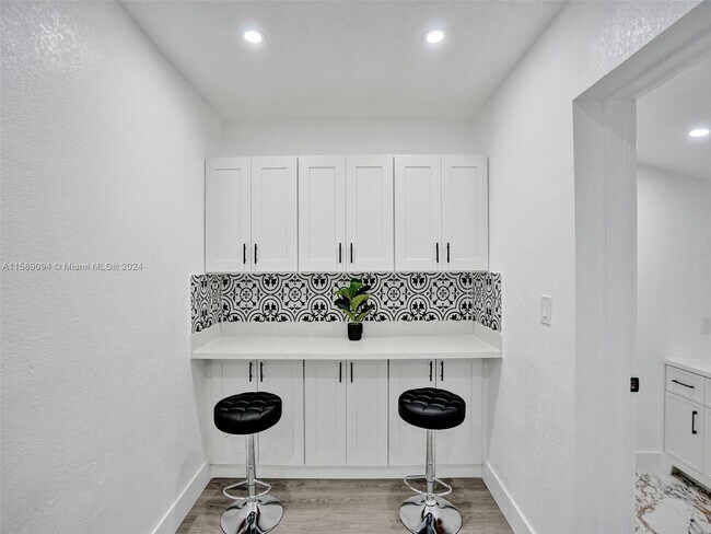 Foto del edificio - 905 SW 22nd St