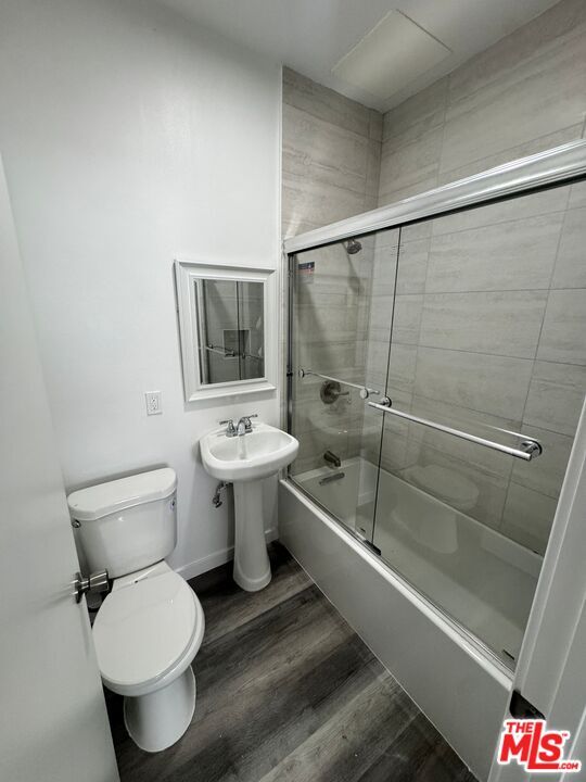 Foto del edificio - 1944 S Bedford St