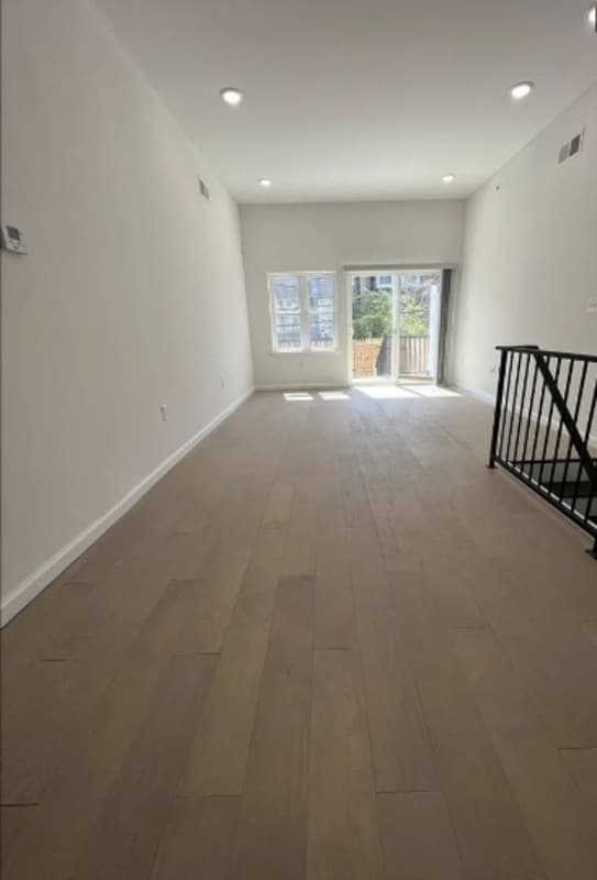 Building Photo - 2634 Manton St