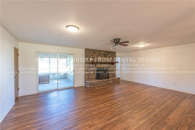 Foto del edificio - 14182 Mhoon Rd