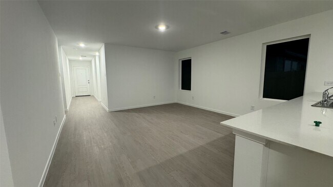 Building Photo - 9343 Speckled Trout Dr