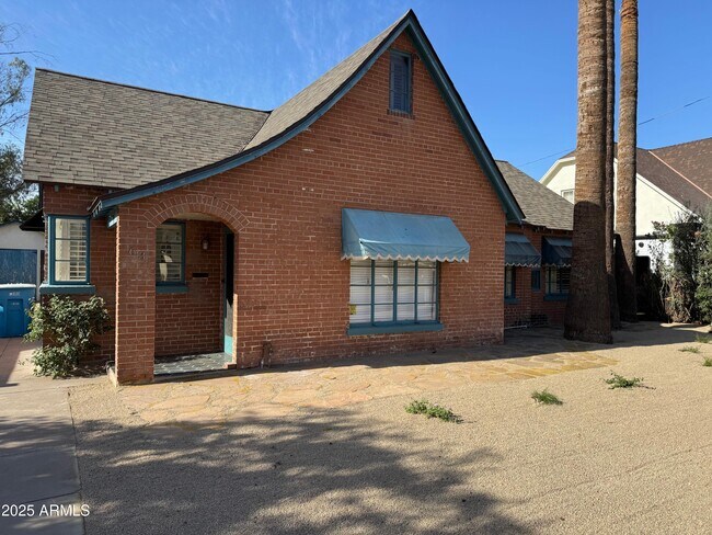 Foto del edificio - 63 W Windsor Ave