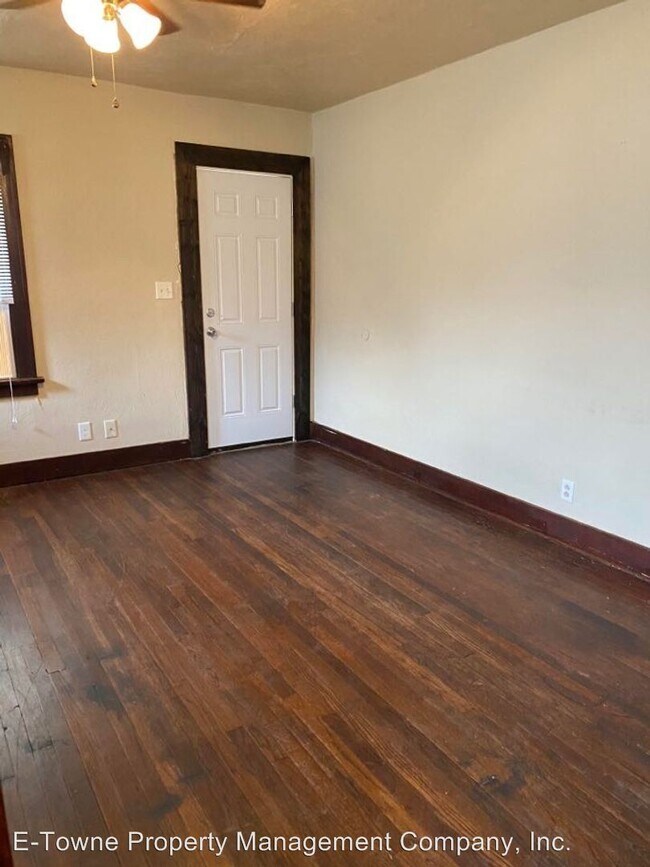 Building Photo - 2 br, 1 bath House - 714 E. Pine