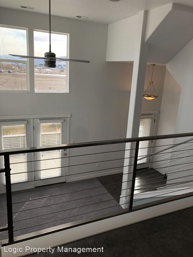 Building Photo - 2 br, 2.5 bath House - 4594 W South Jordan...