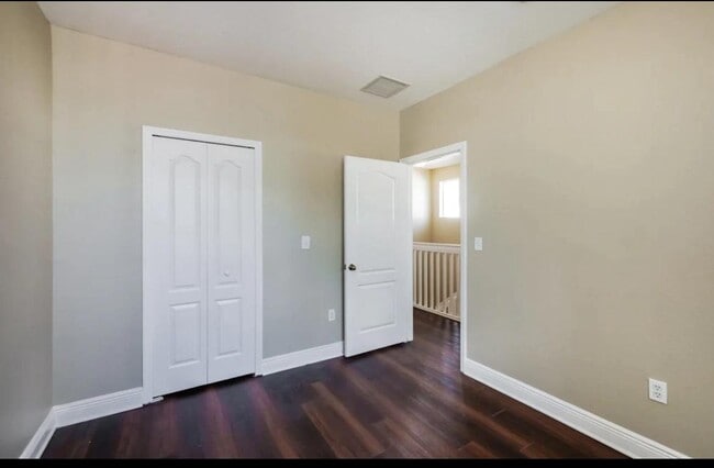 Foto del edificio - 3720 SW 69th Ave