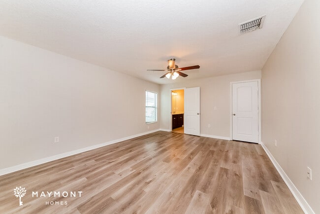 Building Photo - 844 Chatham Walk Dr