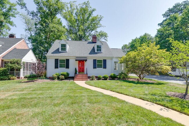 Foto del edificio - 5000 Bromley Ln