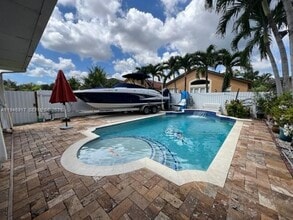 Building Photo - 2530 SW 153rd Pass