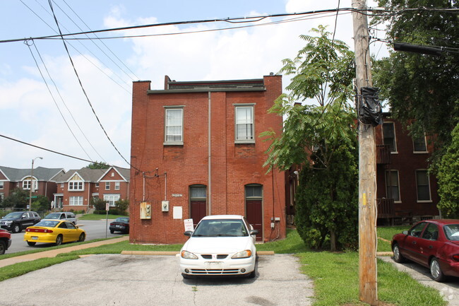 Building Photo - Fox Grove Management Office