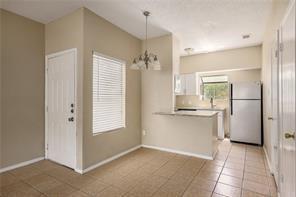 Foto del edificio - 2505 W Slaughter Ln