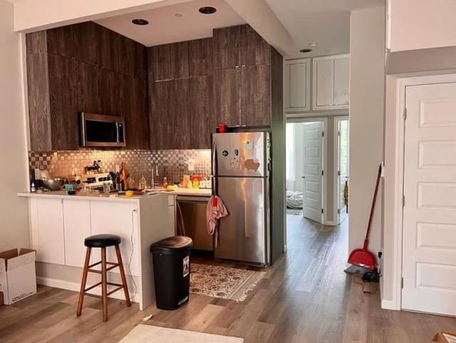 Building Photo - 2 bedroom in New York NY 11206