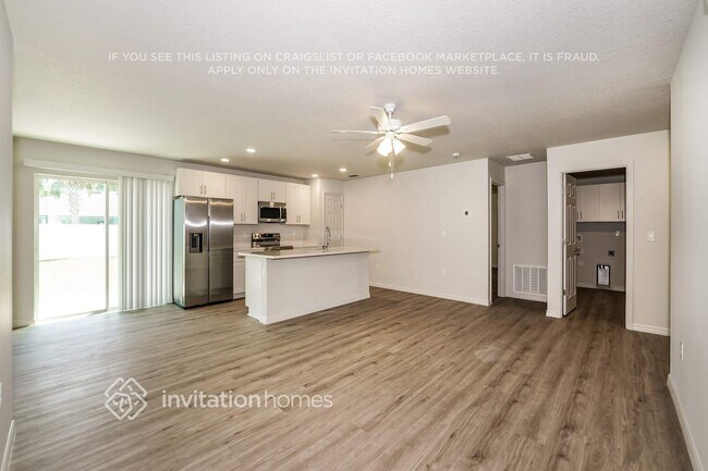 Foto del edificio - 7 Pineland Ln