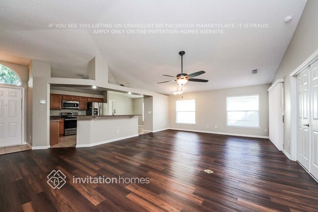 Foto del edificio - 7058 Red Bay Ct