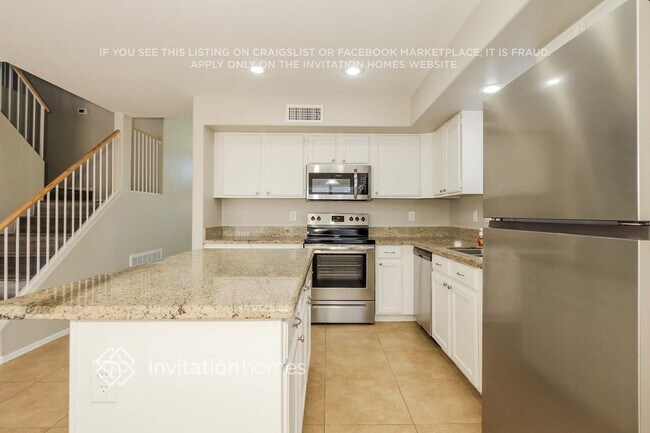 Building Photo - 9825 W Tonopah Dr