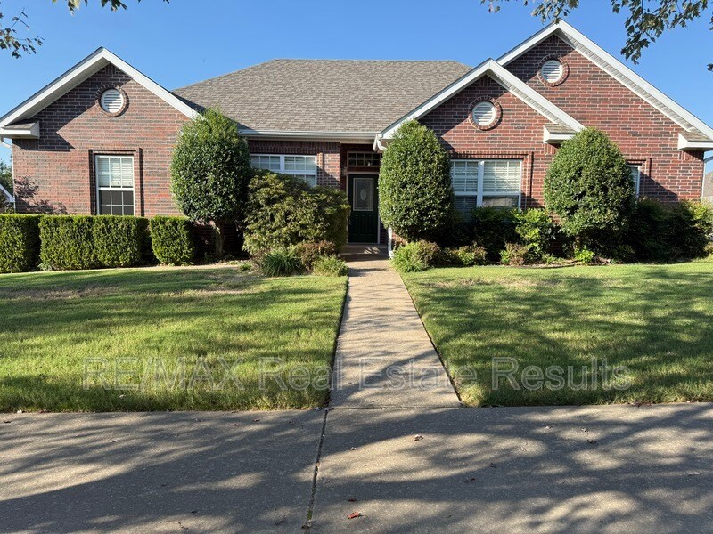 Foto principal - 6454 Norman Ave